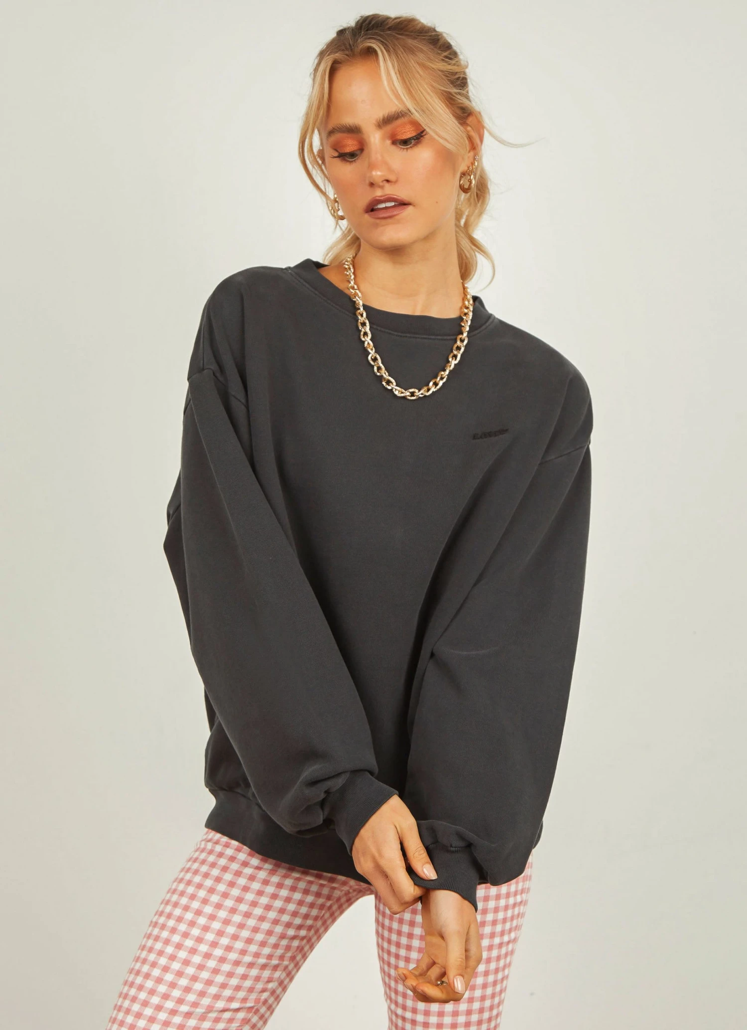Levi's Melrose Slouchy Jumper - Caviar 4 Levi's Melrose Slouchy Jumper - Caviar