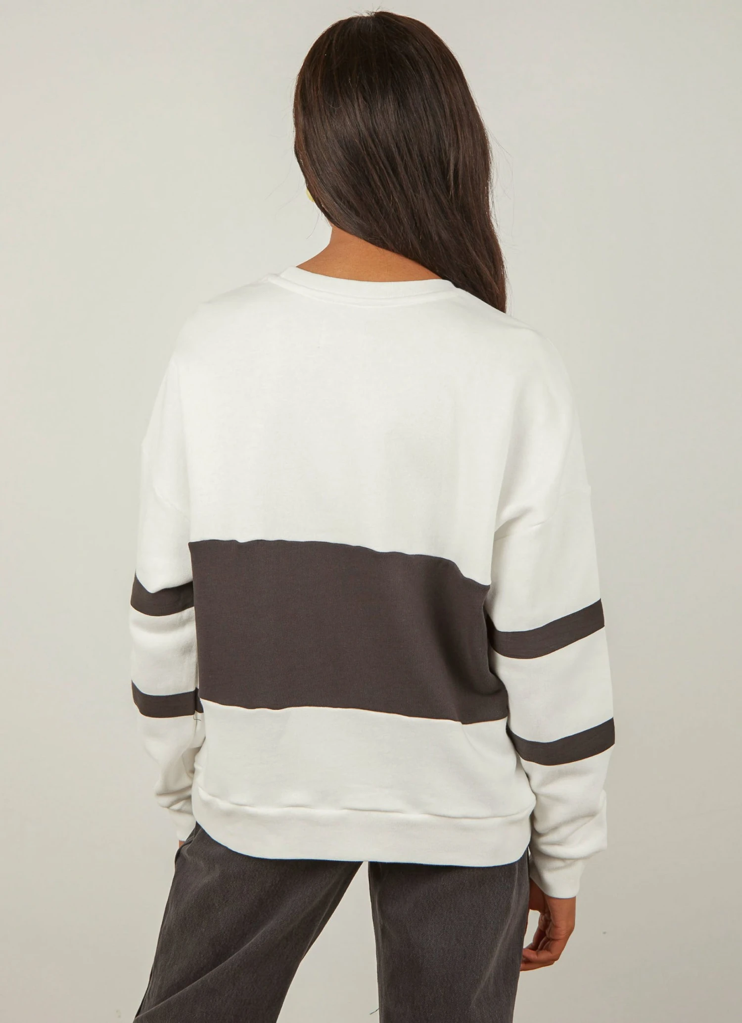 Abrand A Oversized Panelled Sweater - White Black New & Most Loved 7 Abrand A Oversized Panelled Sweater - White Black New & Most Loved