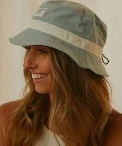 Levi's Seasonal Bucket Hat - Light Blue New & Most Loved 10 Levi's Seasonal Bucket Hat - Light Blue New & Most Loved