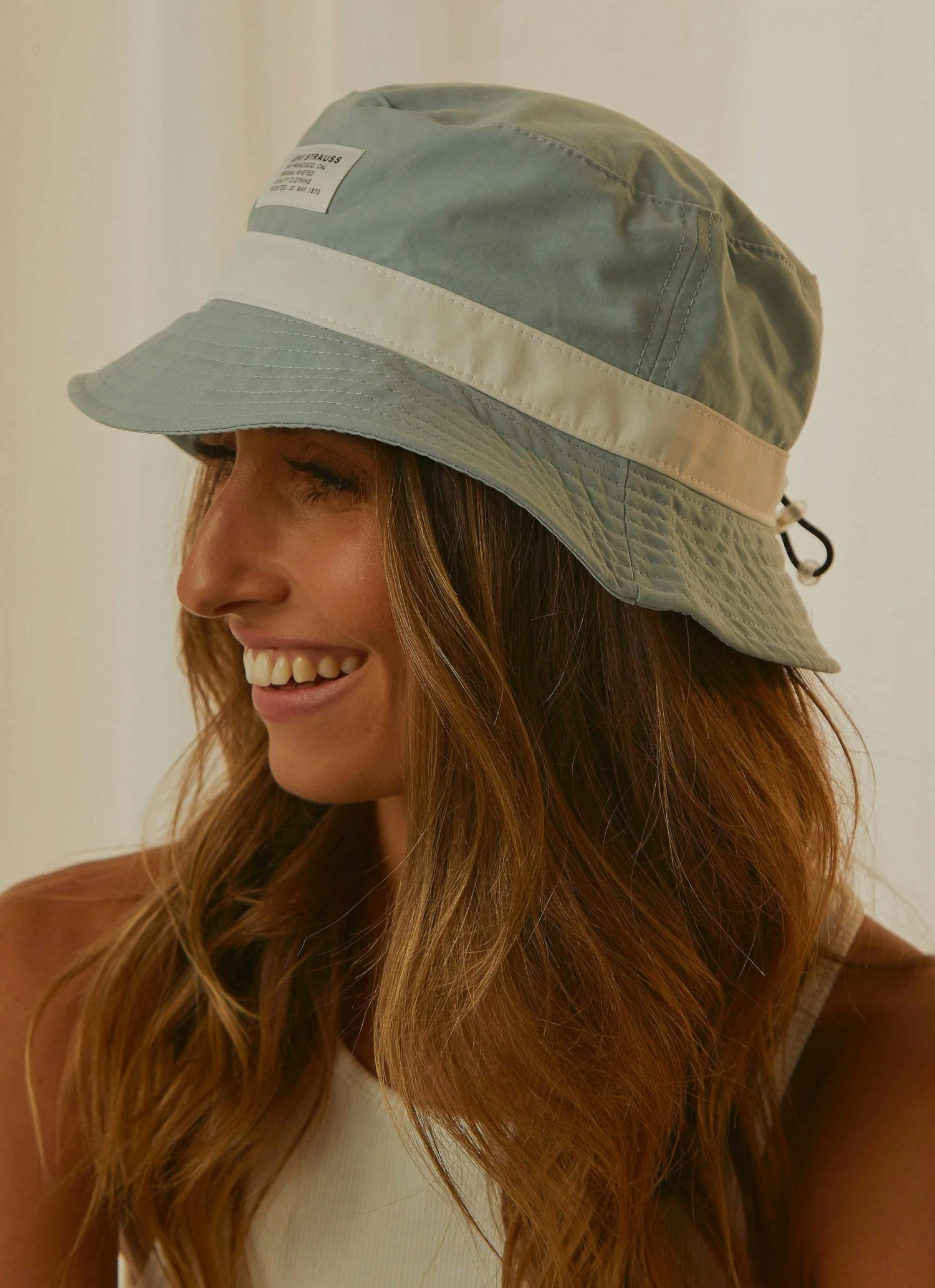 Levi's Seasonal Bucket Hat - Light Blue New & Most Loved 6 Levi's Seasonal Bucket Hat - Light Blue New & Most Loved