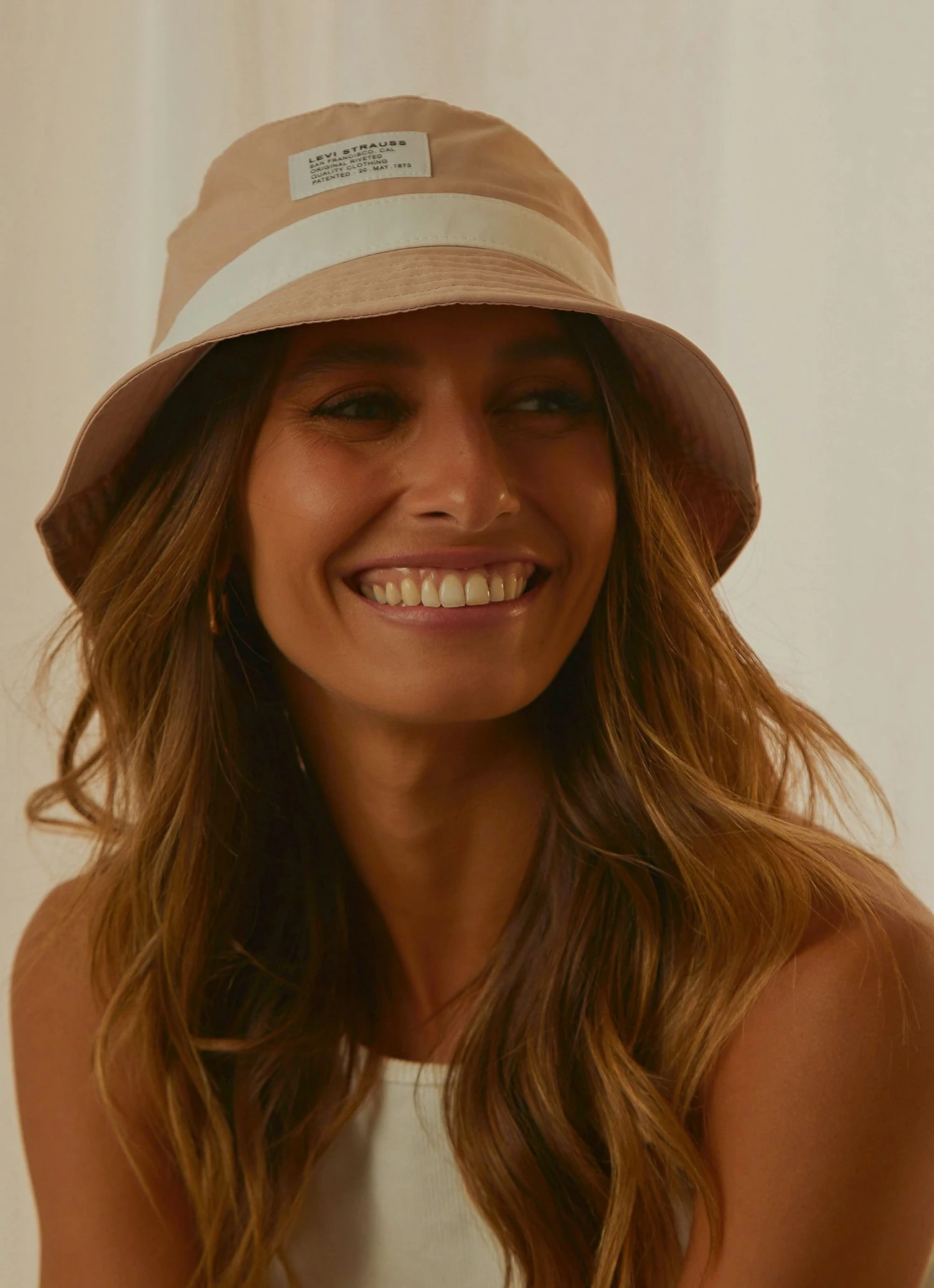 Levi's Seasonal Bucket Hat - Dusty Pink New & Most Loved 3 Levi's Seasonal Bucket Hat - Dusty Pink New & Most Loved