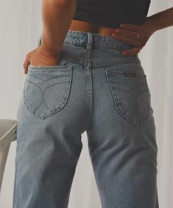 Rolla's Classic Straight Jeans - 90s Blue New & Most Loved 10 Rolla's Classic Straight Jeans - 90s Blue New & Most Loved