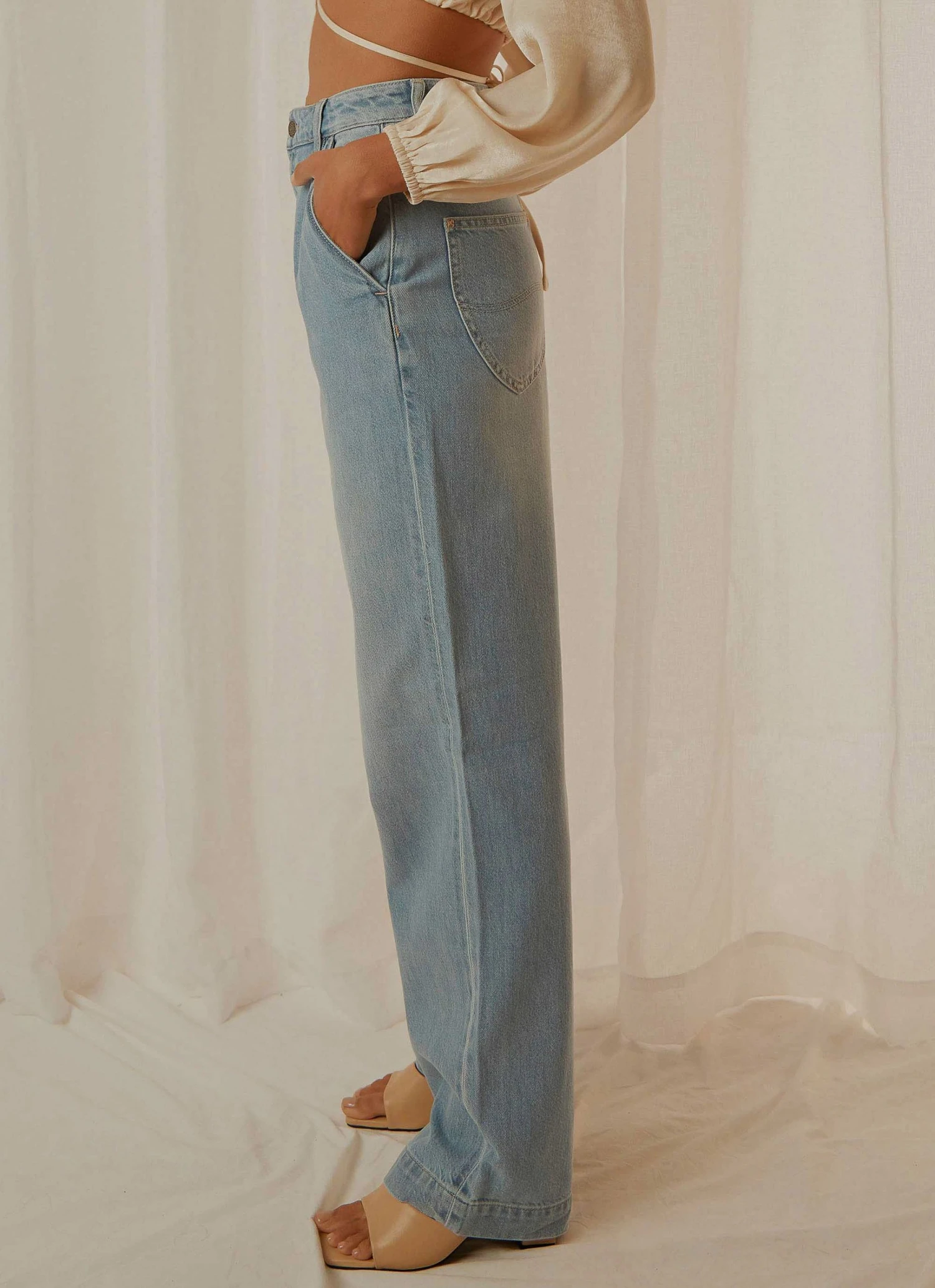 Lee New & Most Loved High Baggy Jean - Dream World Blue 7 Lee New & Most Loved High Baggy Jean - Dream World Blue