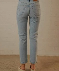 Levi's New & Most Loved 501 Crop Jean - Ojai Luxor 5 Levi's New & Most Loved 501 Crop Jean - Ojai Luxor