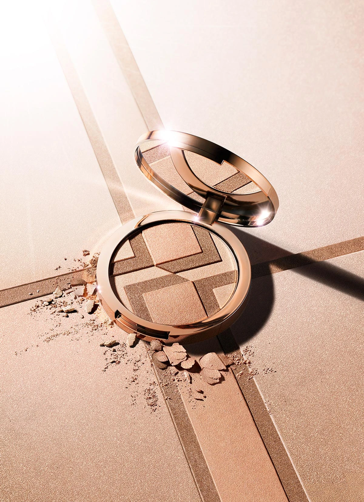 New & Most Loved Iconic London Luminous Powder Palette - Original 3 New & Most Loved Iconic London Luminous Powder Palette - Original