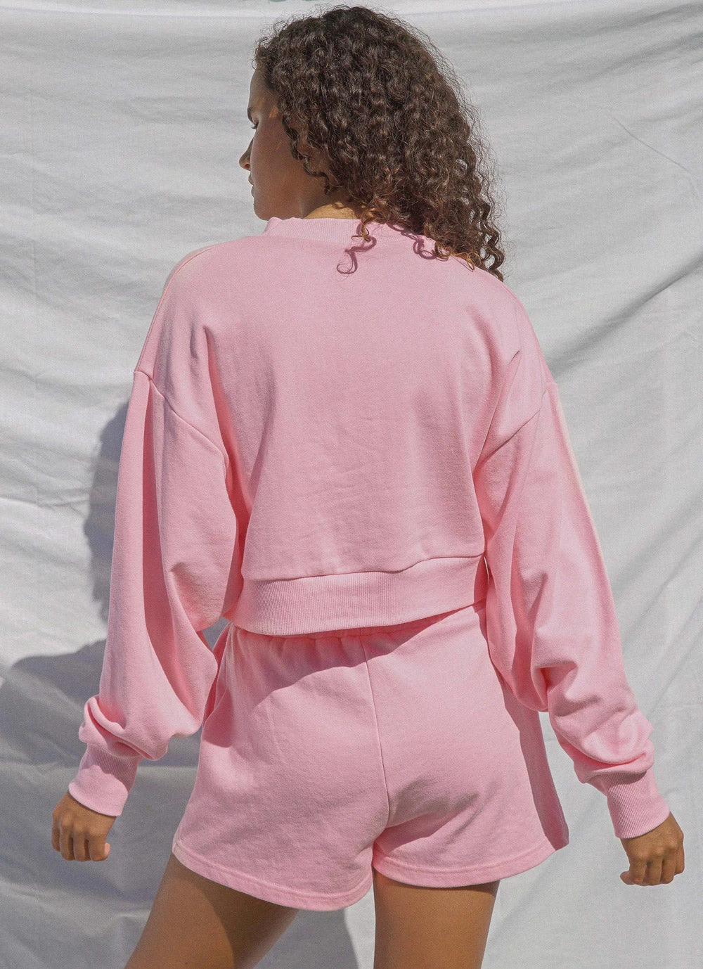 Vacancy Supply Arrival Cropped Jumper - Pink Soda Vacancy Supply Arrival Cropped Jumper - Pink Soda