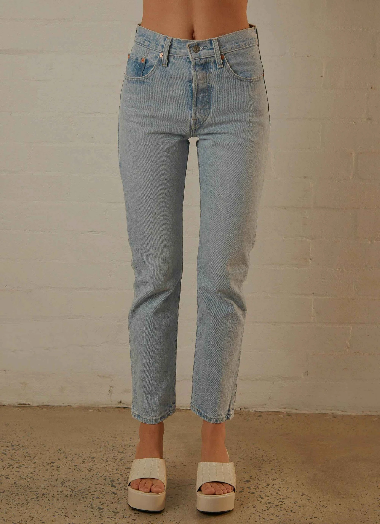 Levi's New & Most Loved 501 Crop Jean - Ojai Luxor Levi's New & Most Loved 501 Crop Jean - Ojai Luxor