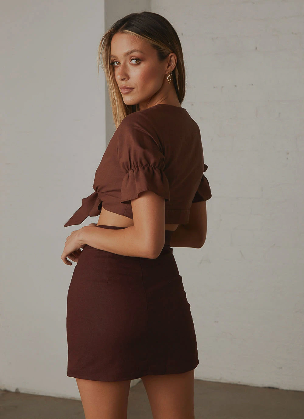 Peppermayo Exclusive New Bottoms The Avenue Linen Mini Skirt - Choc Brown 5 Peppermayo Exclusive New Bottoms The Avenue Linen Mini Skirt - Choc Brown