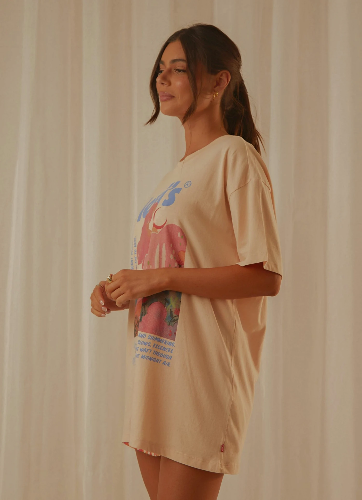 Levi's New & Most Loved Graphic SS Road Trip Tee - Peach Puree 8 Levi's New & Most Loved Graphic SS Road Trip Tee - Peach Puree