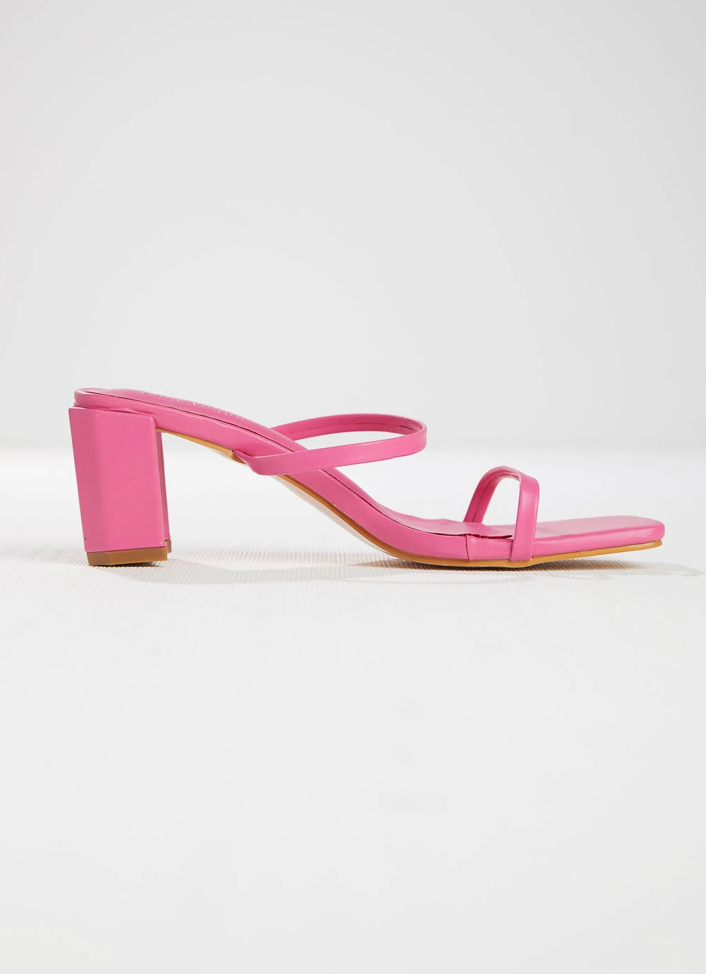 Cult Avenue Trip To Cali Heels - Magenta New & Most Loved 11 Cult Avenue Trip To Cali Heels - Magenta New & Most Loved