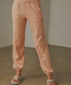 Champion New & Most Loved Vintage Dye Boyfriend Jogger - Certan Peach