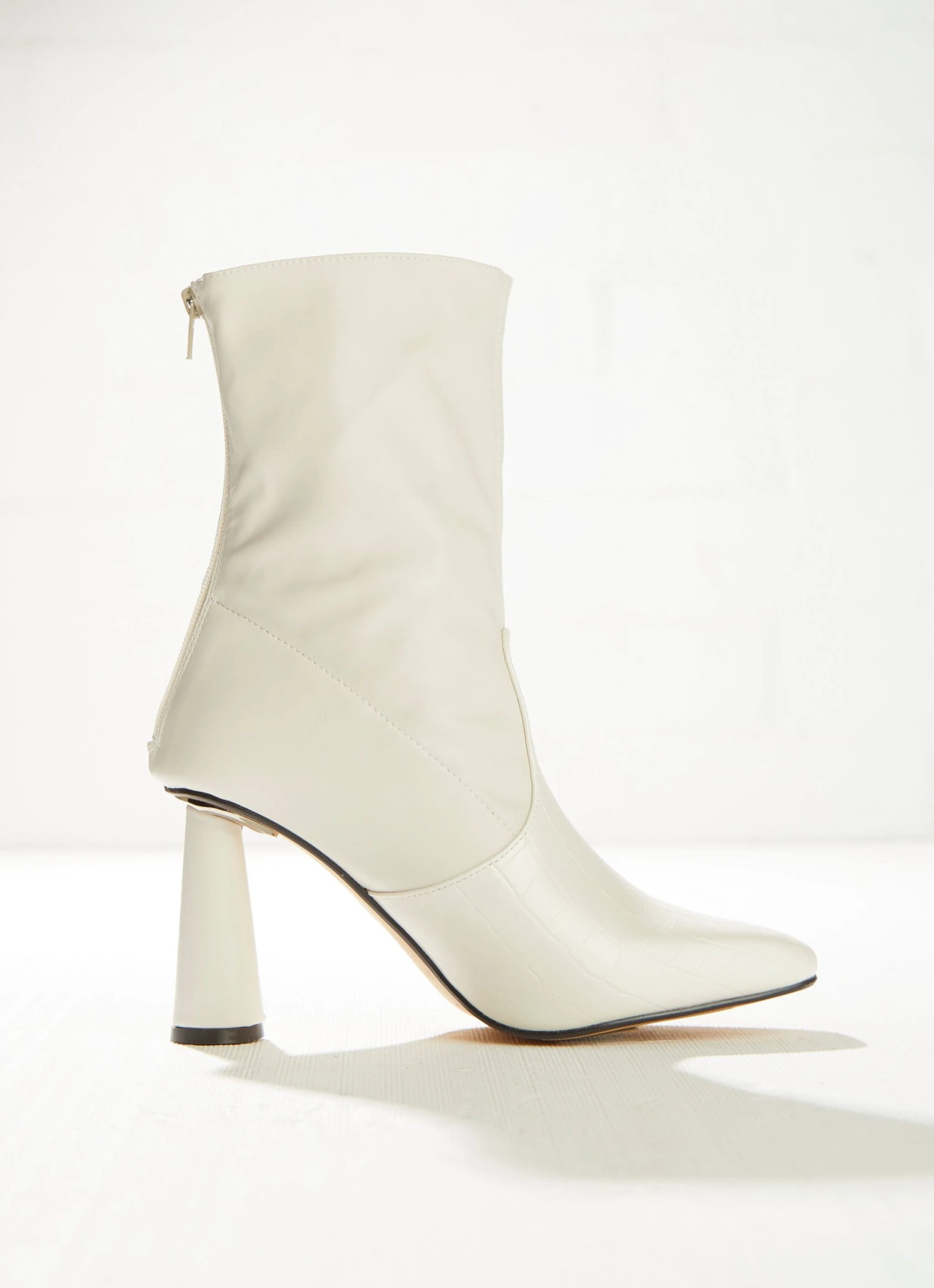4th & Reckless Liberty Ankle Boot - Off White New & Most Loved 5 4th & Reckless Liberty Ankle Boot - Off White New & Most Loved