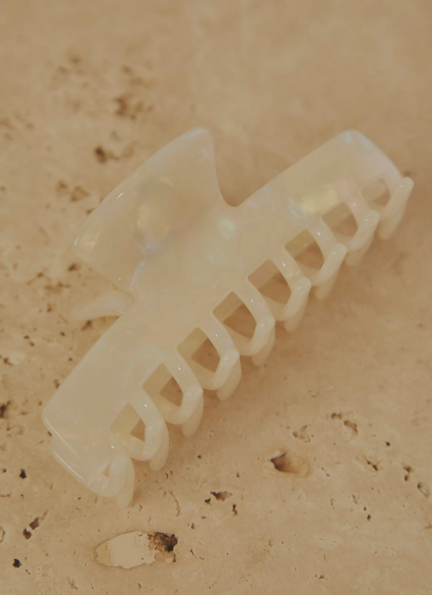 Peppermayo See Both Sides Hair Clip - Pearl New & Most Loved 5 Peppermayo See Both Sides Hair Clip - Pearl New & Most Loved