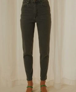 Wrangler New & Most Loved Drew Jean - Equilibrium Fade 11 Wrangler New & Most Loved Drew Jean - Equilibrium Fade