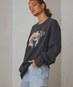 Rolla's MTV Sweat - Washed Black New & Most Loved 9 Rolla's MTV Sweat - Washed Black New & Most Loved