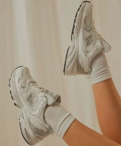 New Balance 725 Sneaker - White New & Most Loved