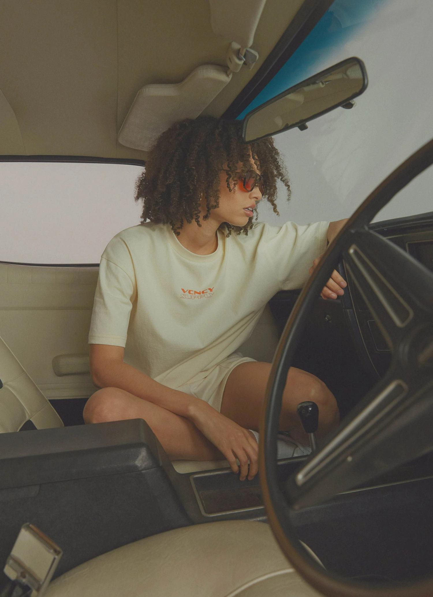 Vacancy Supply Diversion Tee - Off White 4 Vacancy Supply Diversion Tee - Off White