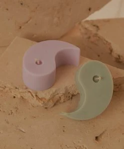 Manara Home Yin And Yang Candles - Green And Lilac