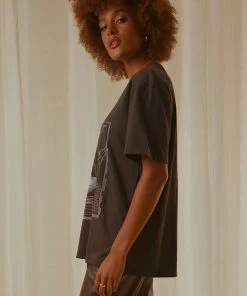 Lee New & Most Loved Baggy Tee - Lightening Man 8 Lee New & Most Loved Baggy Tee - Lightening Man