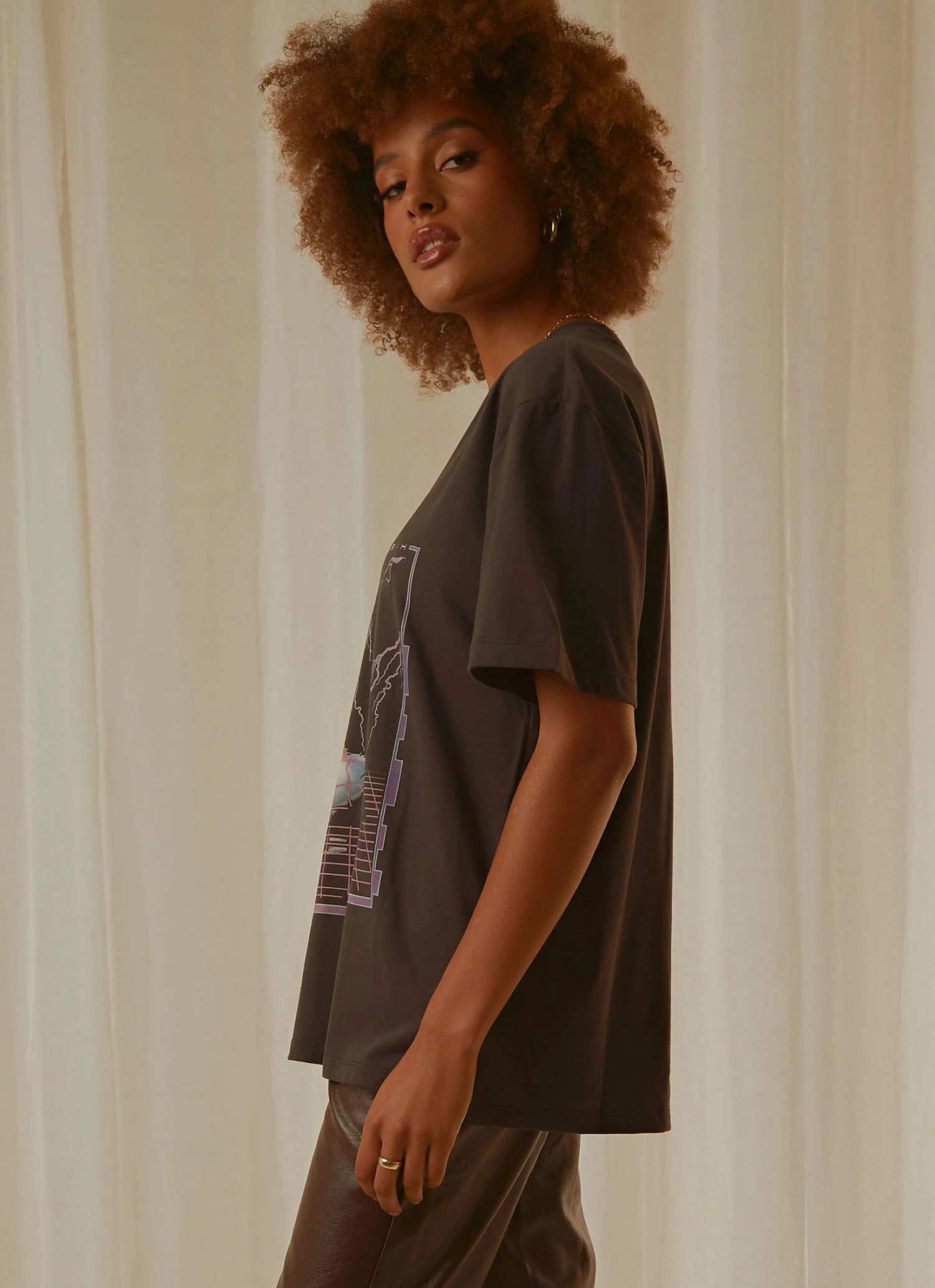 Lee New & Most Loved Baggy Tee - Lightening Man 5 Lee New & Most Loved Baggy Tee - Lightening Man