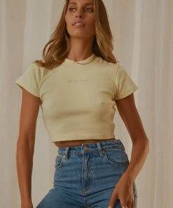 Abrand A 90s Crop Tee - Butter