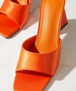Cult Avenue N.Y Nights Heel - Tangerine 11 Cult Avenue N.Y Nights Heel - Tangerine