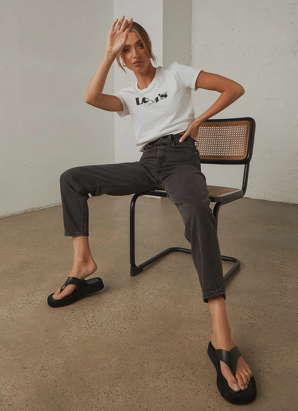 Levi's Perfect SSNL Logo Tee - White Levi's Perfect SSNL Logo Tee - White