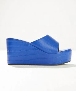 Cult Avenue New & Most Loved Villa Playa Mule Heel - Cobalt Croc 13 Cult Avenue New & Most Loved Villa Playa Mule Heel - Cobalt Croc
