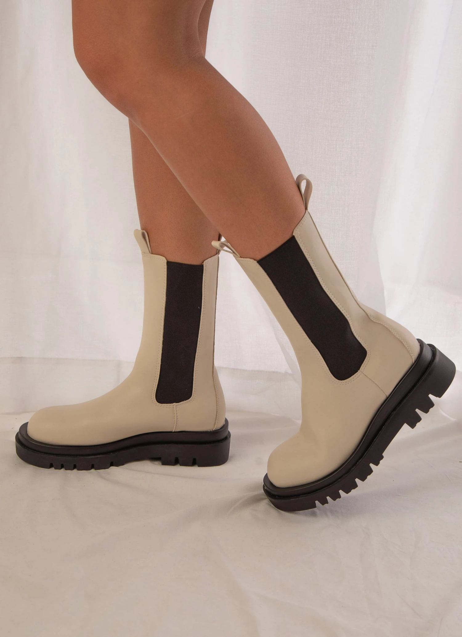 Cult Avenue Annalise Boot - Bone New & Most Loved Cult Avenue Annalise Boot - Bone New & Most Loved