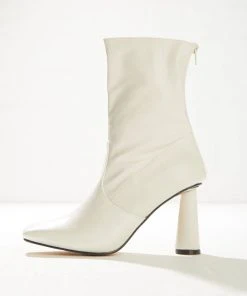 4th & Reckless Liberty Ankle Boot - Off White New & Most Loved 12 4th & Reckless Liberty Ankle Boot - Off White New & Most Loved