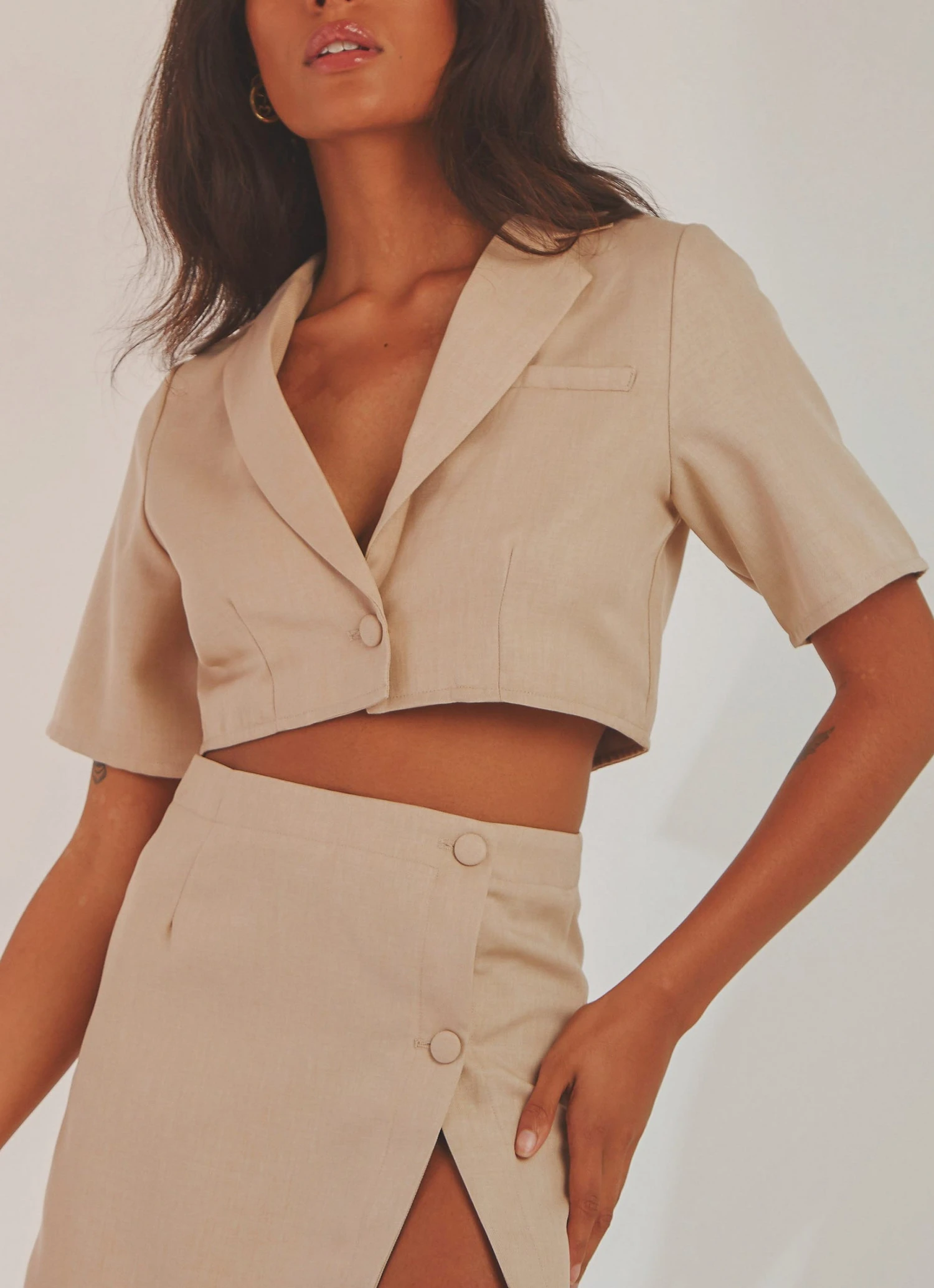 Peppermayo Exclusive New & Most Loved New York City Cropped Blazer - Taupe 3 Peppermayo Exclusive New & Most Loved New York City Cropped Blazer - Taupe