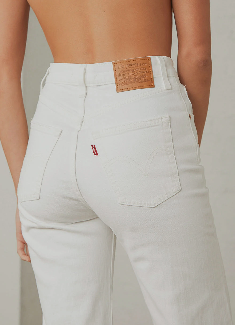 Levi's Ribcage Straight Ankle Jean - Cloud Over New & Most Loved 5 Levi's Ribcage Straight Ankle Jean - Cloud Over New & Most Loved