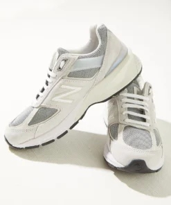 New Shoes New Balance W990NA5 Sneaker - Light Grey