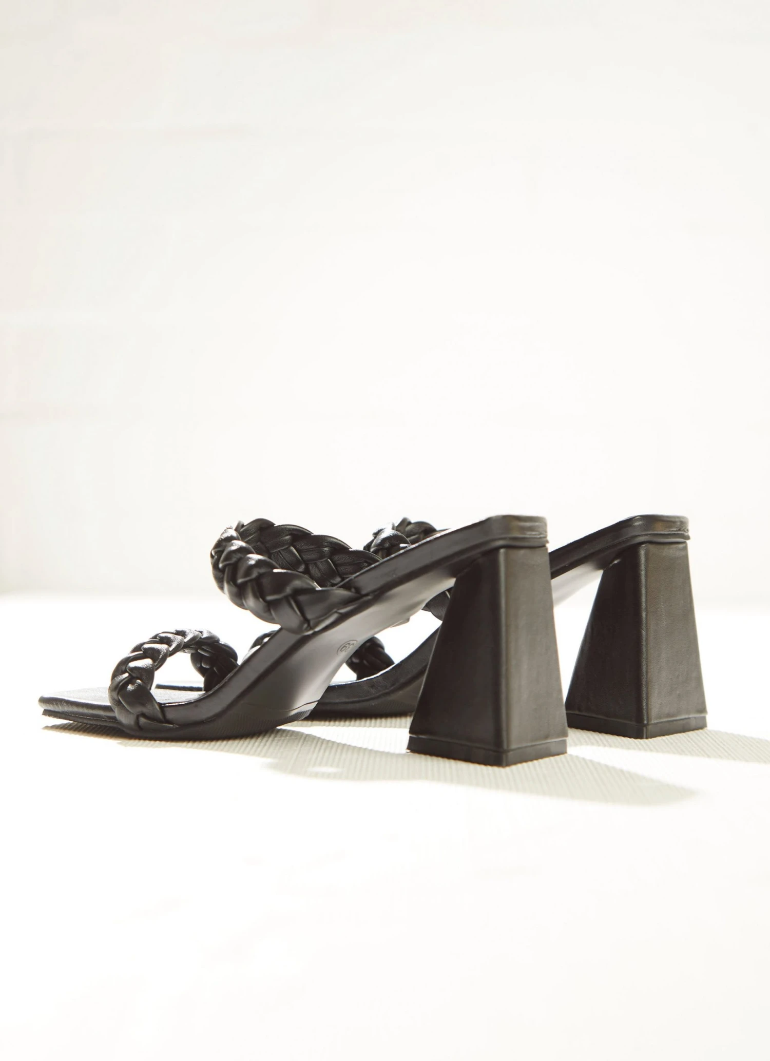 Cult Avenue Pinot Heel - Black New & Most Loved 8 Cult Avenue Pinot Heel - Black New & Most Loved