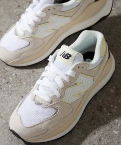 New Balance 57/40 Sneaker - Garnet With Pink Glow New & Most Loved