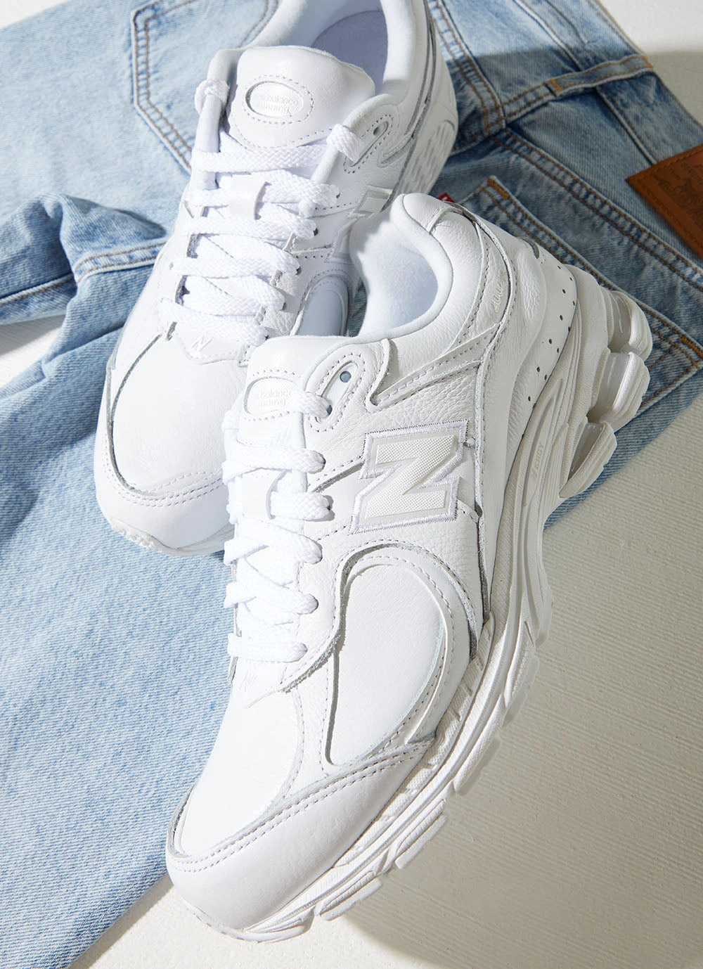 New Balance Munsell White (048) Sneaker - White New & Most Loved New Balance Munsell White (048) Sneaker - White New & Most Loved