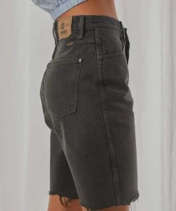 Wrangler Frances Short - Moonshadow