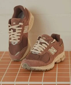 New Balance New & Most Loved 2002RHD Sneaker - Cocoa 10 New Balance New & Most Loved 2002RHD Sneaker - Cocoa
