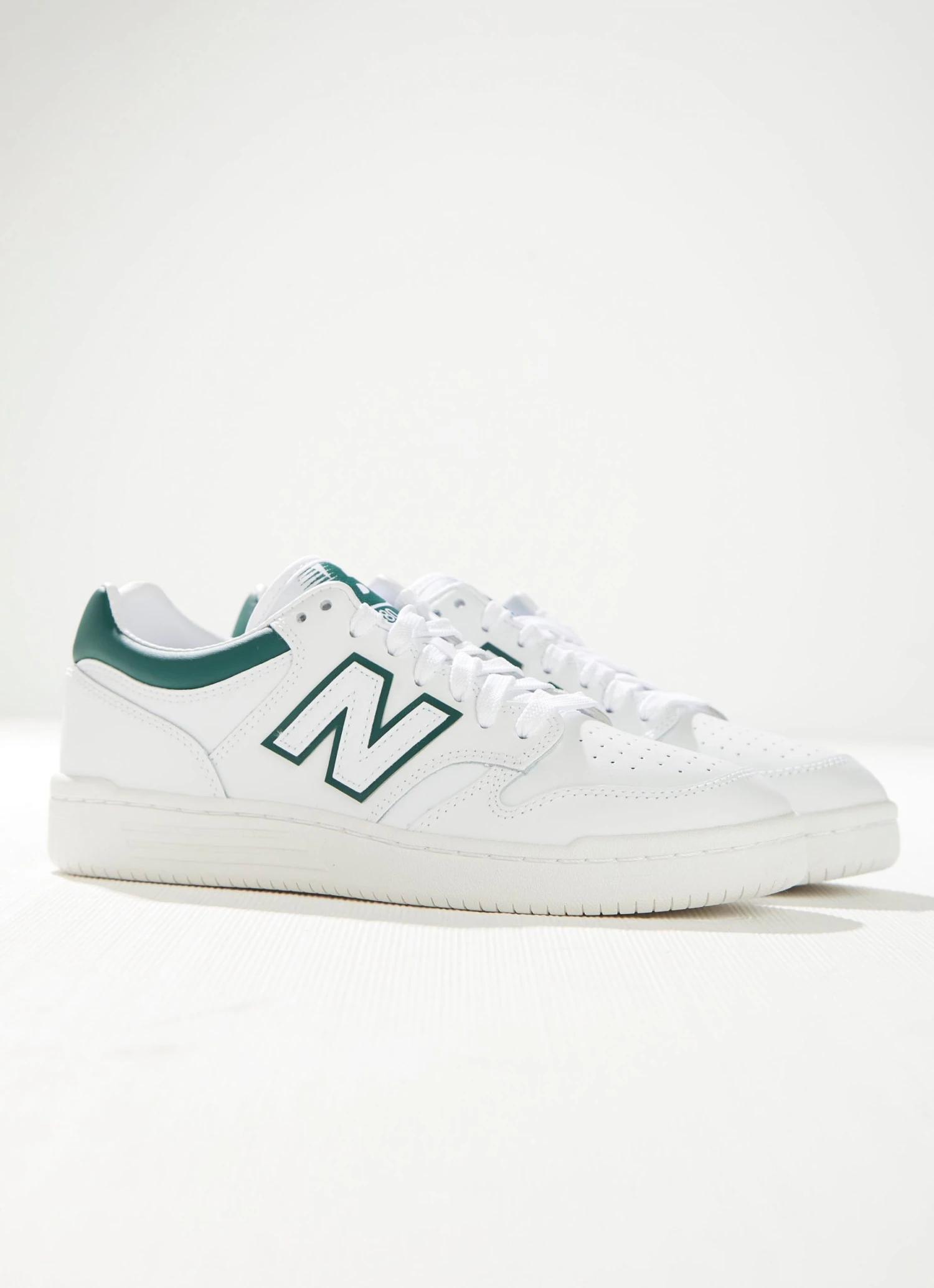 New Balance 480 Sneaker - White Timberwolf (Mens Sizing) 4 New Balance 480 Sneaker - White Timberwolf (Mens Sizing)