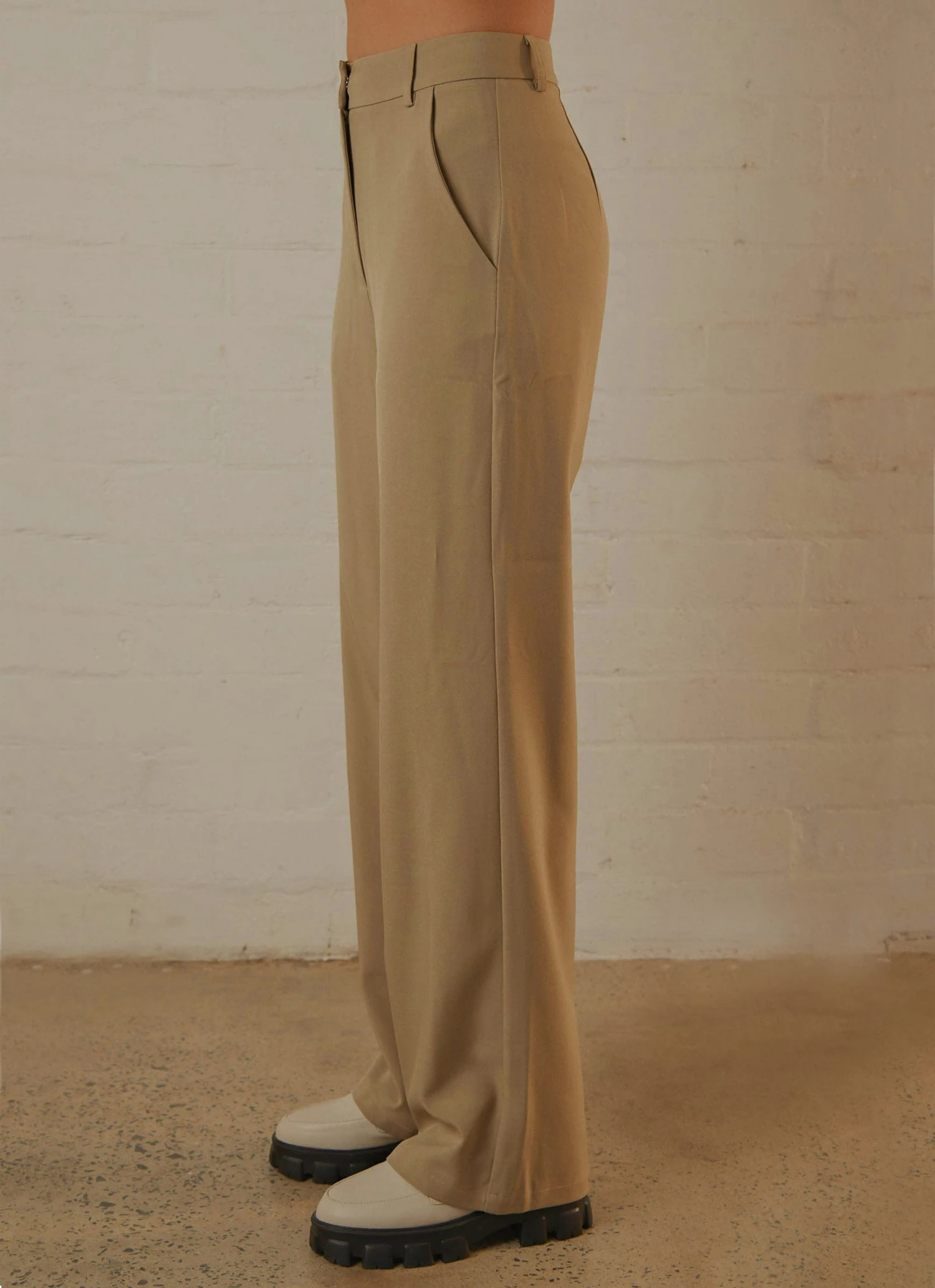 Peppermayo Exclusive Kat Suit Pants - Sage Peppermayo Exclusive Kat Suit Pants - Sage