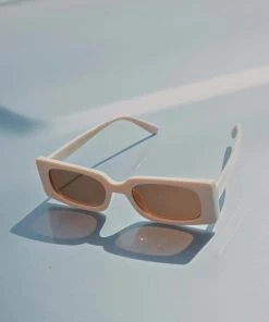 Riley Hubatka X Peppermayo New & Most Loved Join The Holiday Sunglasses - Ivory 8 Riley Hubatka X Peppermayo New & Most Loved Join The Holiday Sunglasses - Ivory