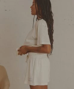 Vacancy Supply The Essential Shorts - Coconut Milk 12 Vacancy Supply The Essential Shorts - Coconut Milk