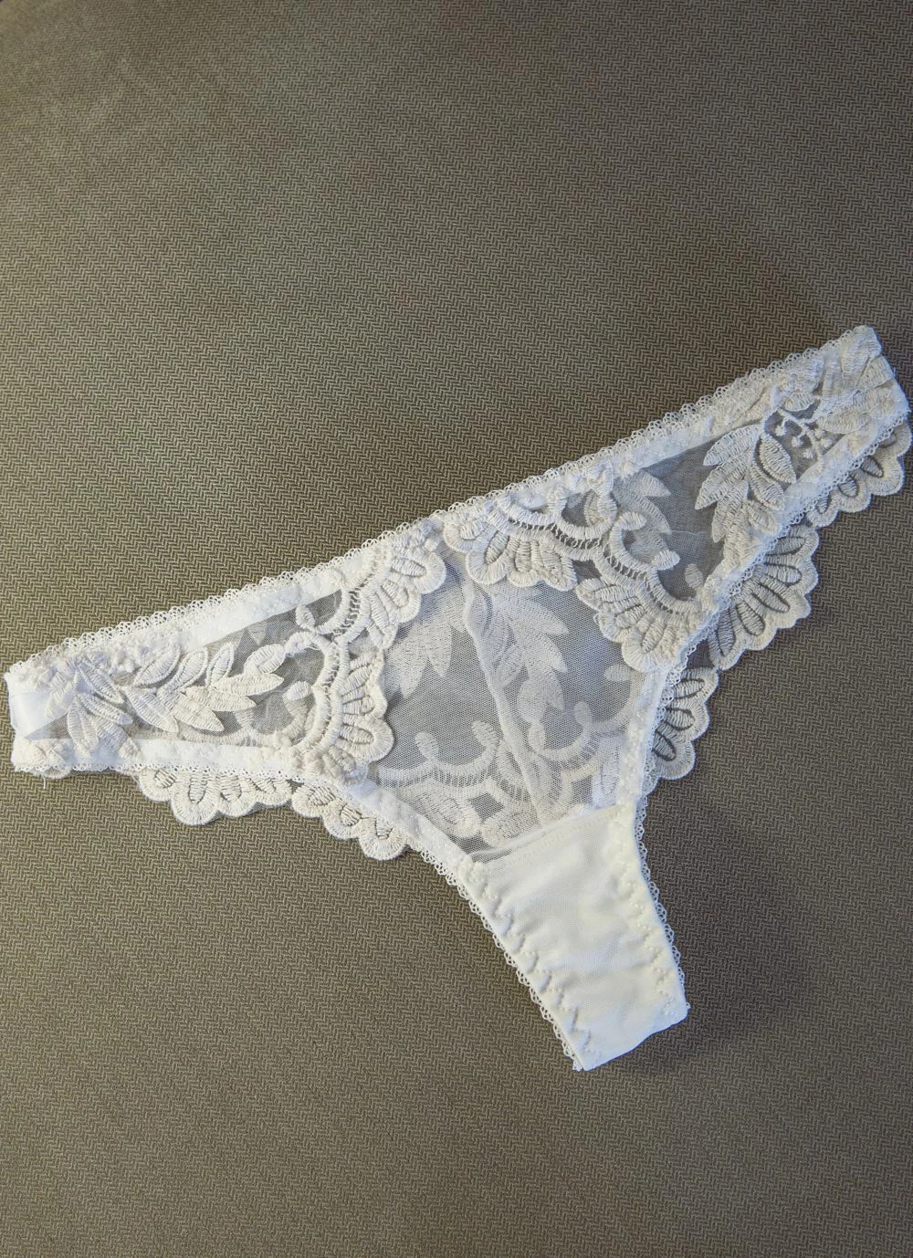 Kat The Label Loren Thong - Ivory Kat The Label Loren Thong - Ivory