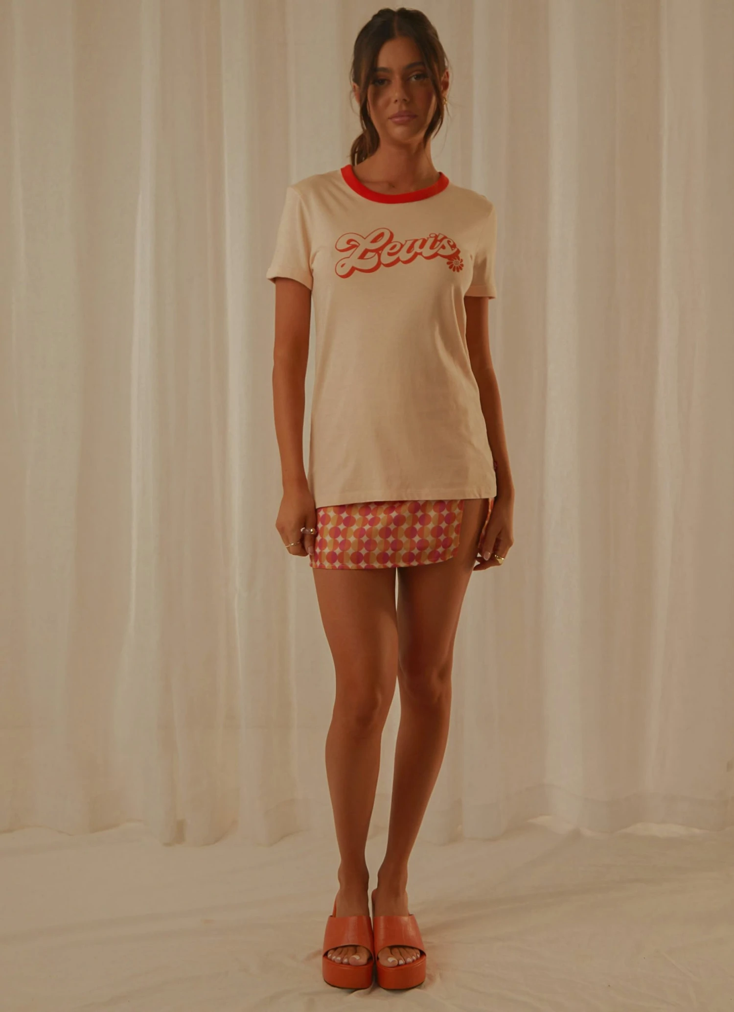 Script Levi's Tee - Peach Puree New & Most Loved 5 Script Levi's Tee - Peach Puree New & Most Loved