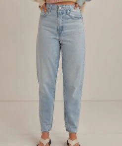 Levi's High Loose Taper Jeans - Near Sighted New & Most Loved 10 Levi's High Loose Taper Jeans - Near Sighted New & Most Loved