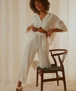 Nude Lucy New & Most Loved Nude Linen Lounge Crop Pant - White