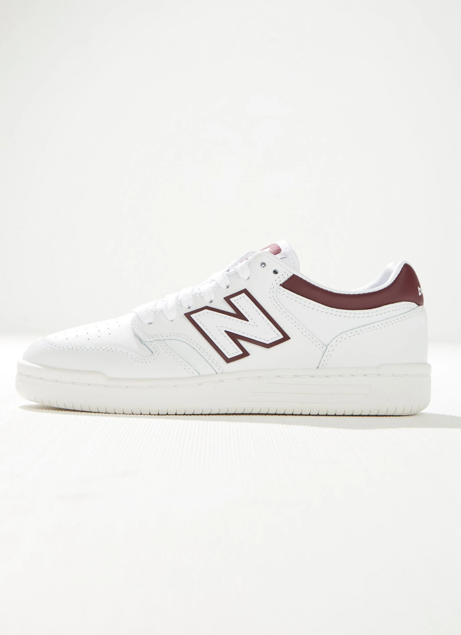 New Balance 480 Sneaker - White Burgundy (Mens Sizing) New & Most Loved 6 New Balance 480 Sneaker - White Burgundy (Mens Sizing) New & Most Loved