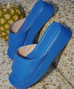 Cult Avenue Ambrose Mule - Cobalt 9 Cult Avenue Ambrose Mule - Cobalt