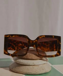 Peppermayo Minka Sunglasses - Tort New & Most Loved