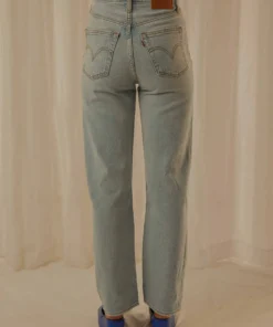 Levi's Ribcage St Ankle - Middle Road New Bottoms